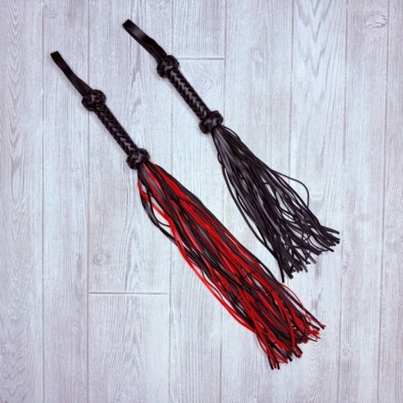 Leather Red and black Whip Riding Horse Whip Equestrian Horse Flogger riding - Picture 3 of 6
